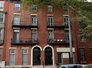 1319 S Broad St APT 3R, Philadelphia, PA 19147