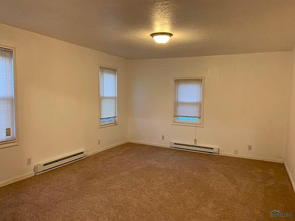3rd image of 9029 Fremont Pike