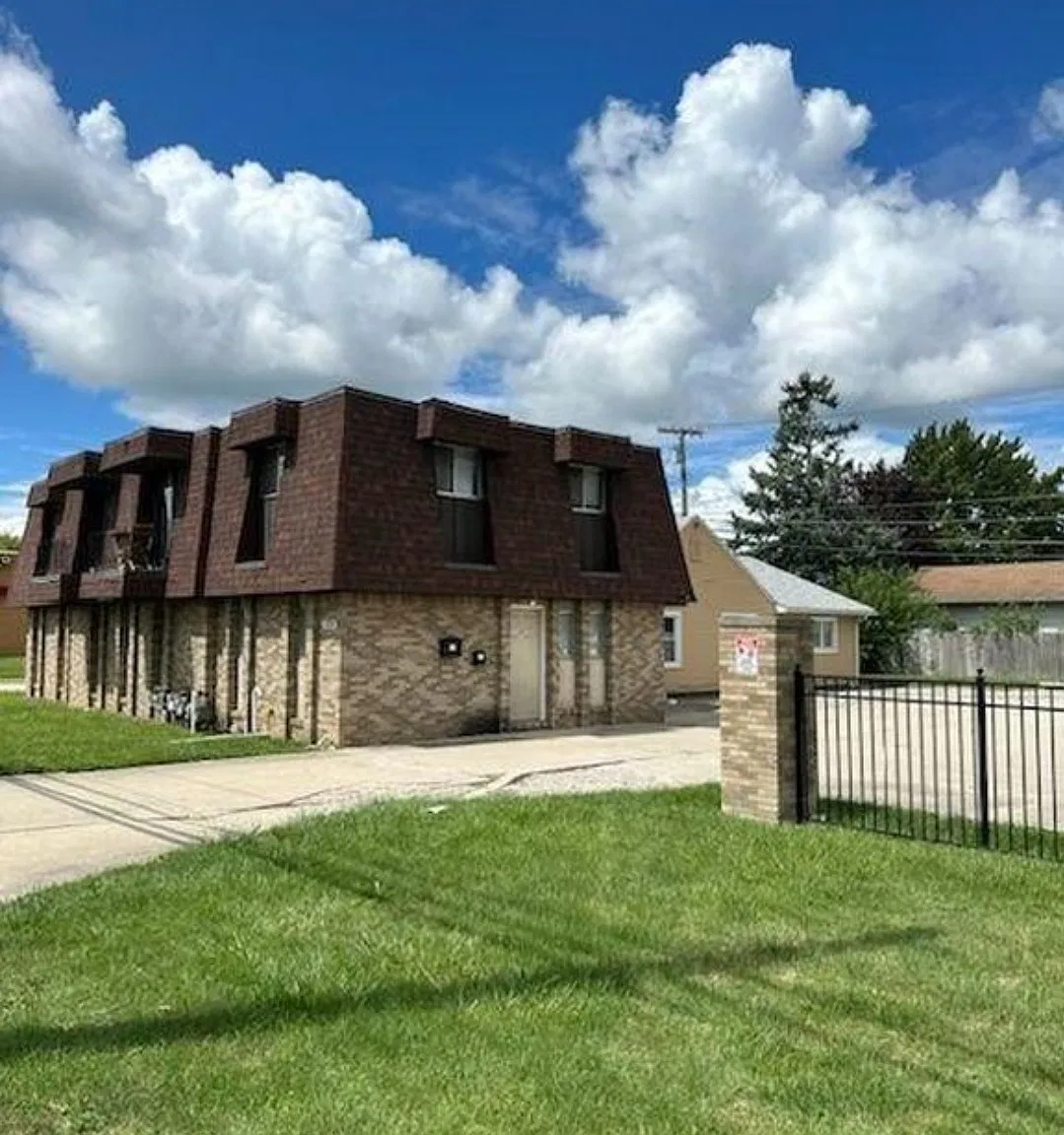 3 bed, 1600 sqft, $1,500 — Photo 3