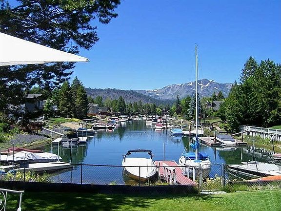 Incredible views, private dock