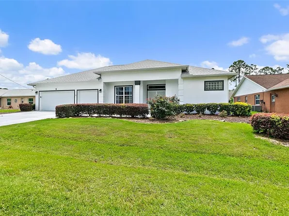 8 Eastgate Ln, Palm Coast, FL 32164