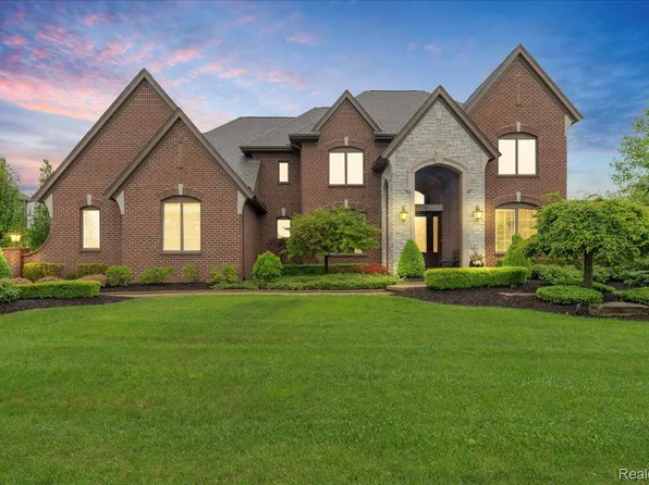 21174 Bridle Run, Northville, MI 48167
