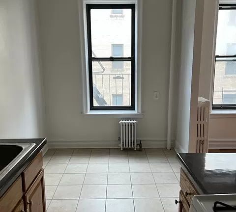 2nd image of 80 Winthrop St APT X4