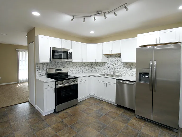 1804 Atkinson Dr — Photo 1