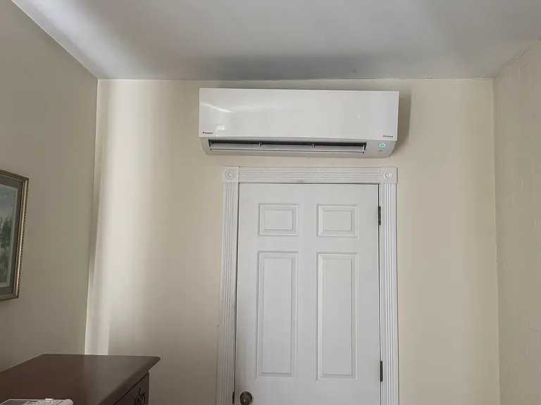 528 Washington St — Photo 11