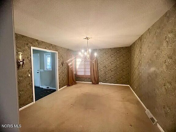4th image of 5936 Barkwood Ln