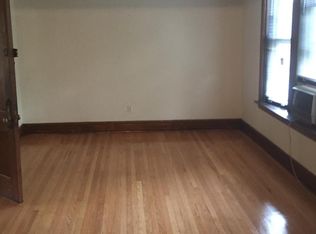 1121 W Grace St, Chicago, IL 60613