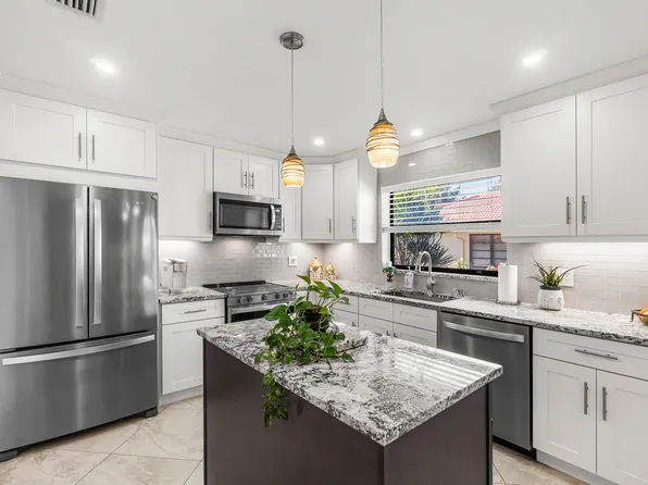 9955 Cherry Tree Terrace #B, Boynton Beach, FL 33436