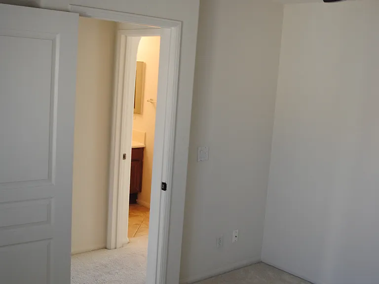 672 Kellogg St — Photo 9