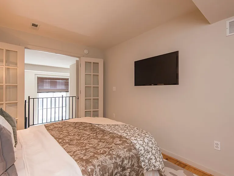 1200 Walnut St — Photo 31
