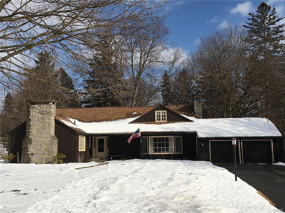 1st image of 6 Lynacres Blvd