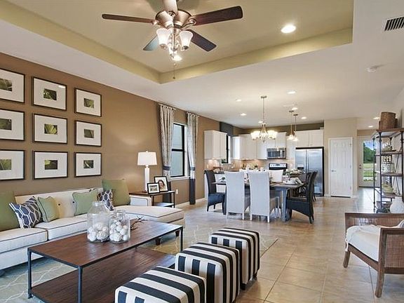 4th image of 2627 Sherman Oak Dr