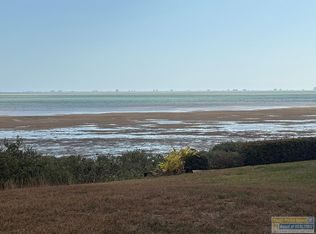 155 Oleander Dr, Pt Isabel, TX 78578