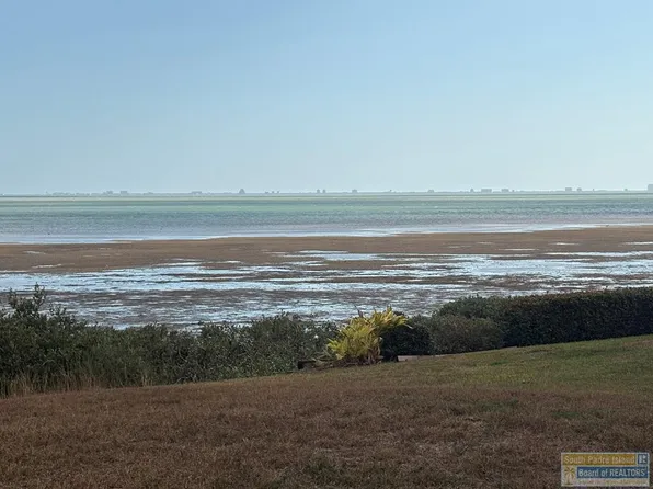 155 Oleander Dr, Pt Isabel, TX 78578