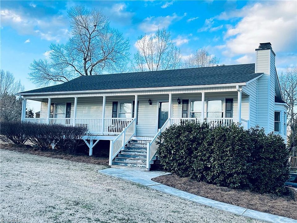 2nd image of 633 Union Pointe Ln