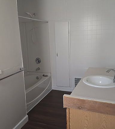5th image of 1109 N 10th St