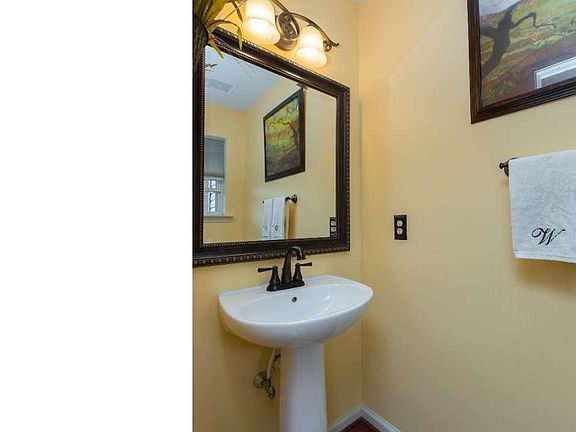5th image of 1100 Balley Dr