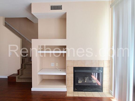 5th image of 1157 S Cabrillo Dr