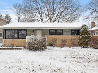503 N Pine St, Mount Prospect, IL 60056