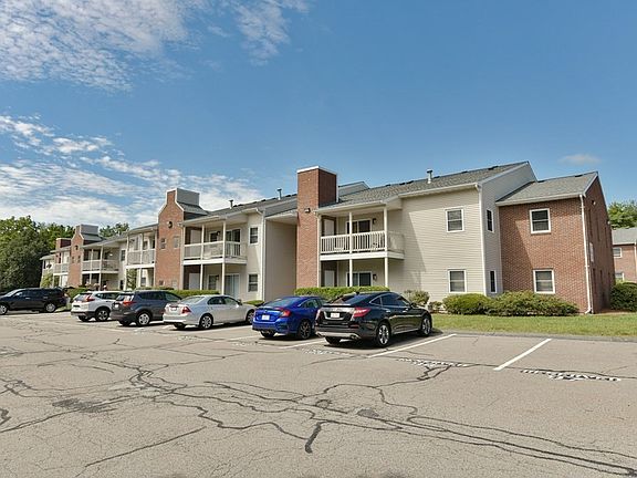 2nd image of 46 Rose Ct