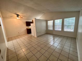 807 Fox Run Ave APT 1, Lafayette, LA 70508