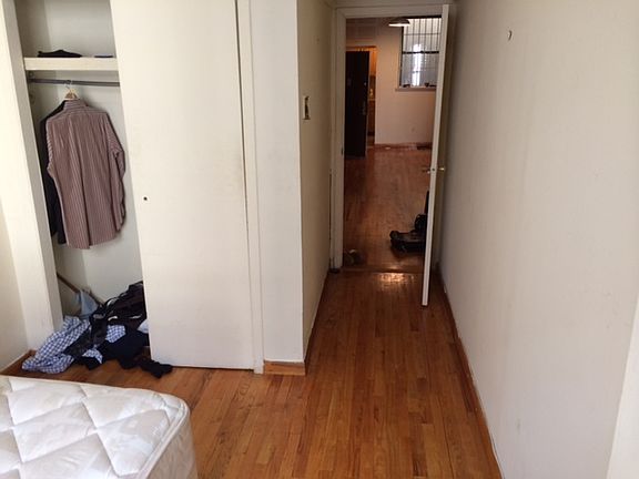 5th image of 491 Amsterdam Ave APT 4A