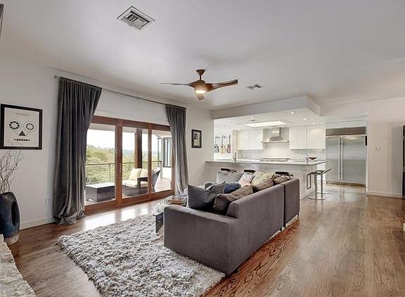 2nd image of 4803 Palisade Dr