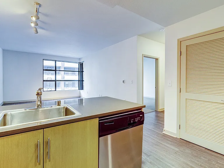 Venue Apartments — Photo 18