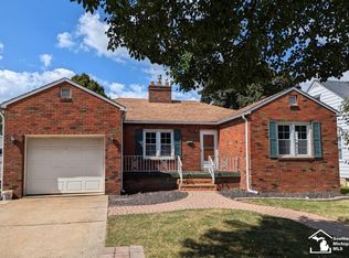 806 Wolverine Ave, Monroe, MI 48161