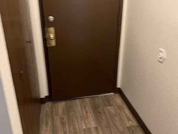 2nd image of 1212 Willow St SE APT J