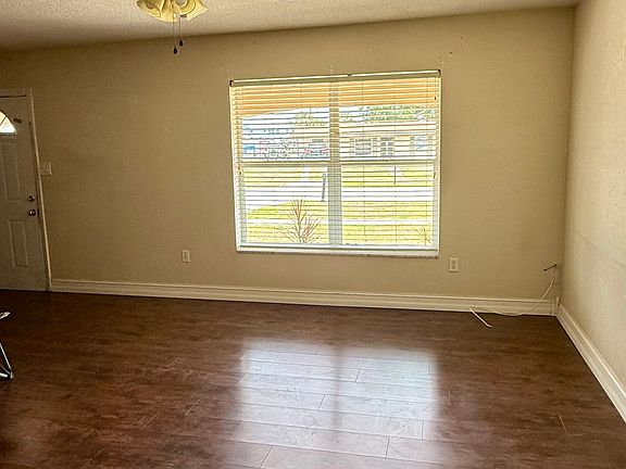 2nd image of 22135 Montrose Ave