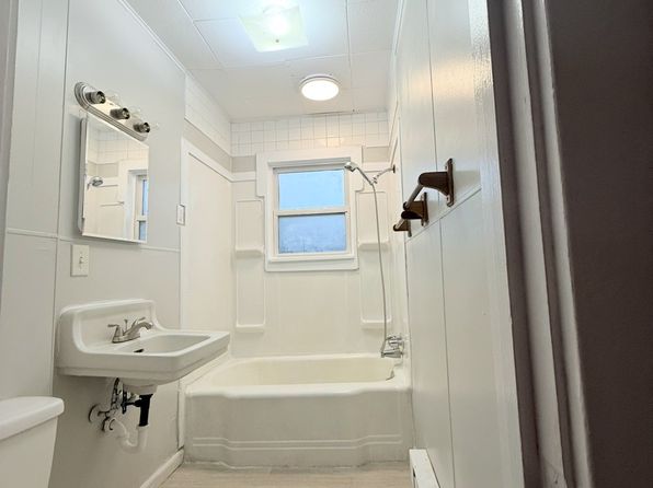 501 N Main St APT 6