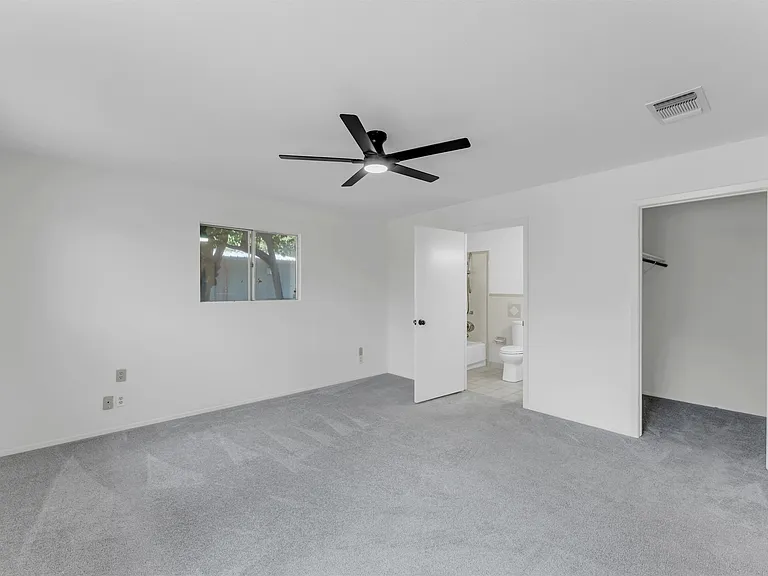 1803 Bluebonnet Ln — Photo 24