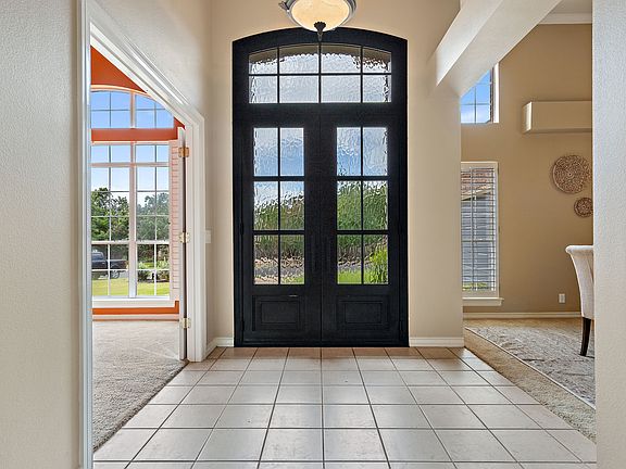 4th image of 15814 Chatham Wood Dr