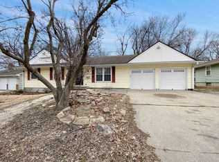 10007 E 77th Ter, Raytown, MO 64138