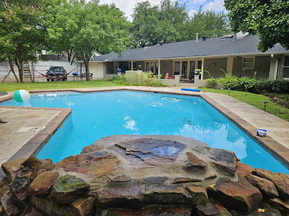 7024 Yamini Dr
