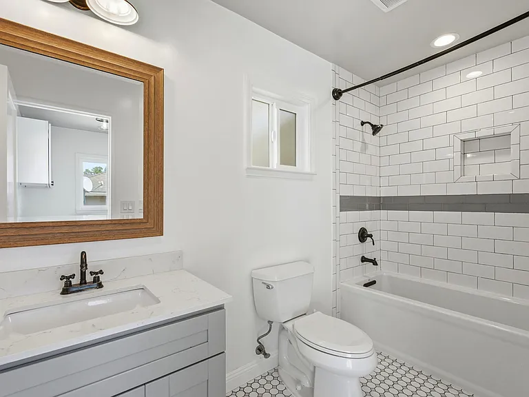 1680 Grove Way — Photo 31