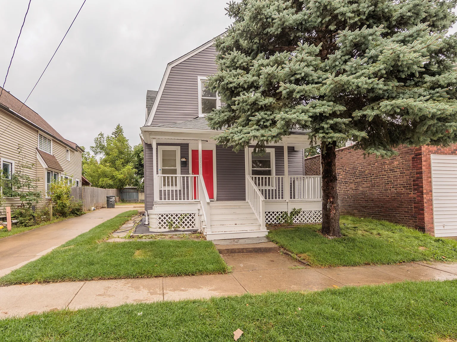 3 bed, 1200 sqft, $2,300 — Photo 1