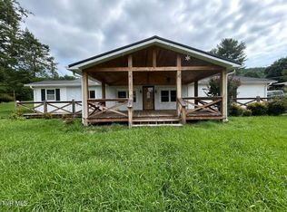 105 Deacon Creek Rd, Erwin, TN 37650