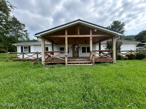 105 Deacon Creek Rd, Erwin, TN 37650