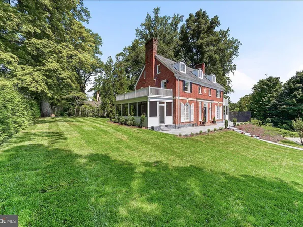 425 N Swarthmore Ave, Swarthmore, PA 19081