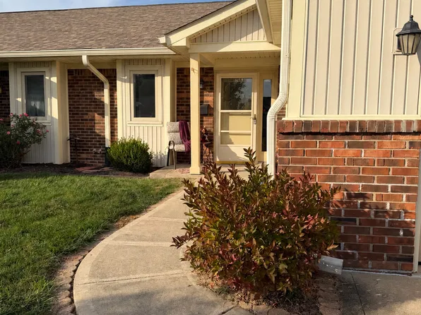 1940 Ticen Ct, Beech Grove, IN 46107