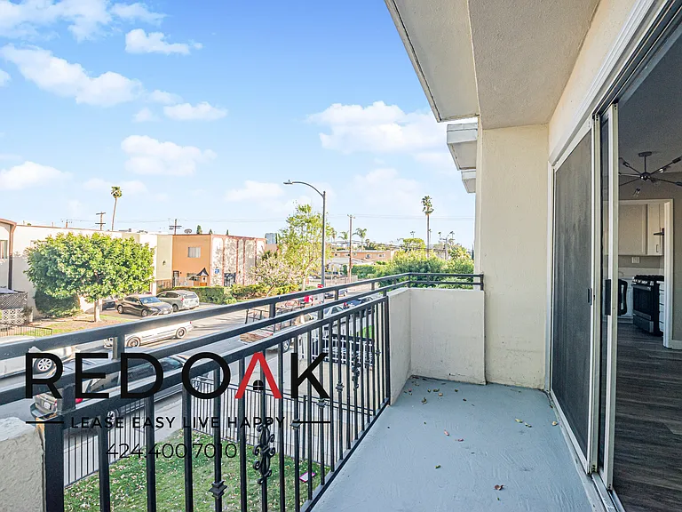 1965 S Garth Ave #4 — Photo 14
