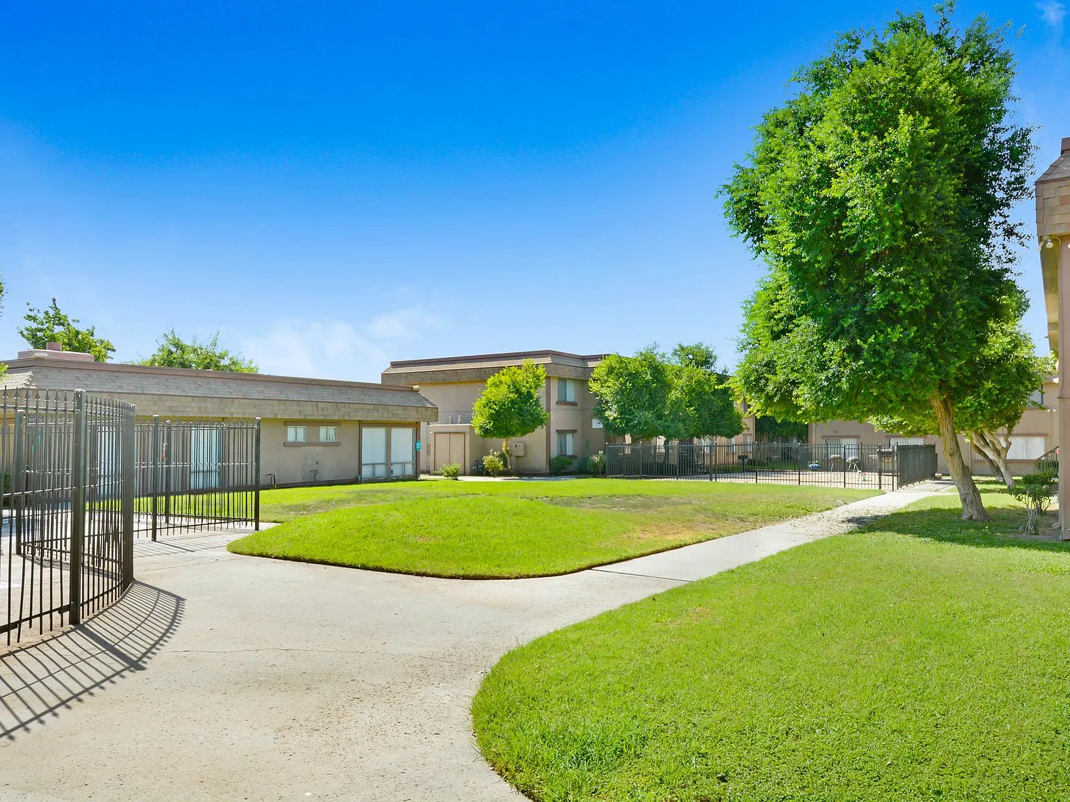 Wood Ridge Villas — Photo 4