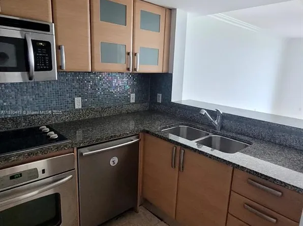2101 Brickell Ave APT 1109, Miami, FL 33129