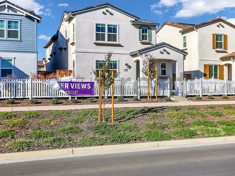 1518 N Central Ave #A — Photo 3
