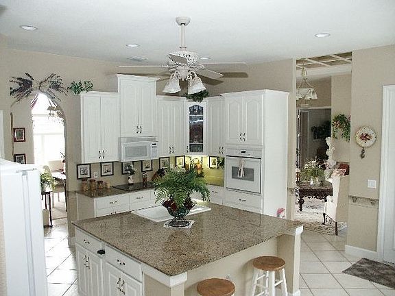 4th image of 60 Lake Diamond Blvd