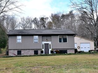 127 Strader Rd, Powell, TN 37849