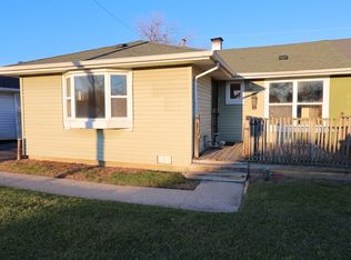 3210 McBreen Ave, Robbins, IL 60472