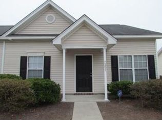7351 Suncatcher Dr, Hanahan, SC 29410